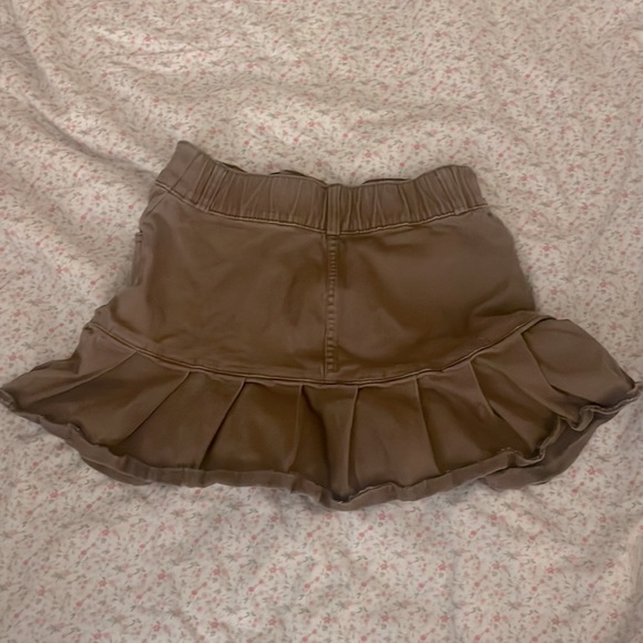 High Rise Brown Ruffle Hollister Skirt🤎 - Picture 3 of 3